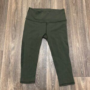 Lululemon Reveal Crop 15" Women’s 6 Dark Olive Nylon Yoga Leggings W6HGPS